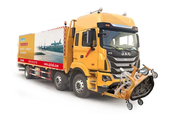 Road Marking Construction Machinery: 2800 Bar Airport Runway Rubber Removal Hydroblaster with Humanized Control Panel and Intelligent Program Control